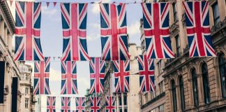 BetVictor привнесет слоты Stakelogic в Великобританию