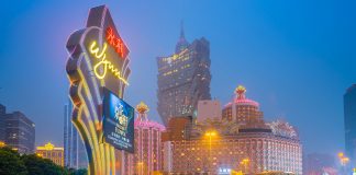 На фоне закрытия в Макао всех казино падают акции игровых компаний