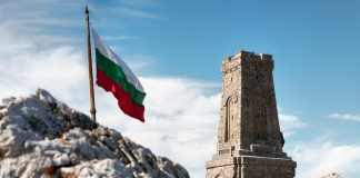 Сектор азартных игр Болгарии оспаривает законопроект о возрастном ограничении 21+