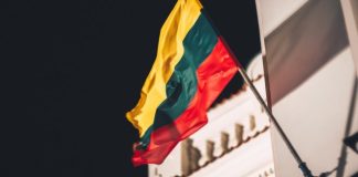 Парламент Литвы проголосует за повышение возрастного порога для участия в азартных играх