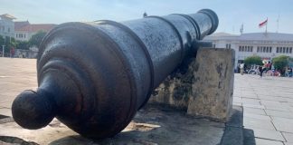 Власти Индонезии приступили к конфискации счетов игорных компаний