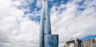 Гендиректор Crown Resorts покидает пост после «трансформации» компании