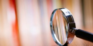 Эндрю Роудс из UKGC призывает к ужесточению мер против черного рынка