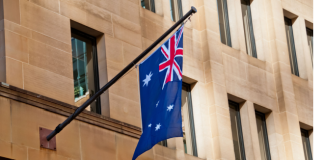 AUSTRAC продолжит следить за игорной индустрией и не будет медлить с принятием мер по нарушениям правил