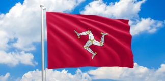 Новые детали в скандальном деле о лишенном полномочий руководителе с острова Мэн