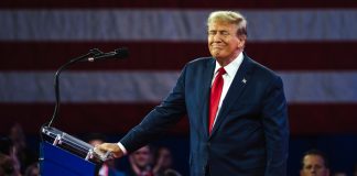 Индустрия ожидает последствий тарифных потрясений Трампа