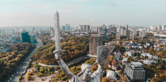 Cosmobet: почему украинский игорный рынок повторяет ошибки культуры «Woke»