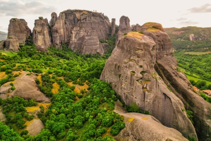 The,Monastery,Meteora,,Aerila,Rocky,Monasteries,Complex,In,Greece,Near